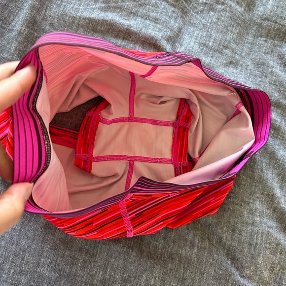 3/$20 - Under Armour Workout Shorts - Picture 3 of 4